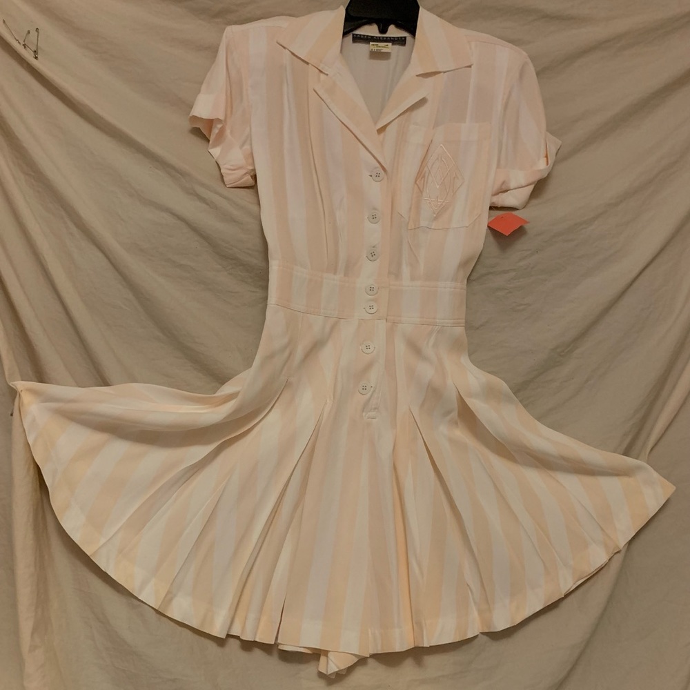 ✨⚡️💥 Karen Alexander Pink and White Pleated Romper Short